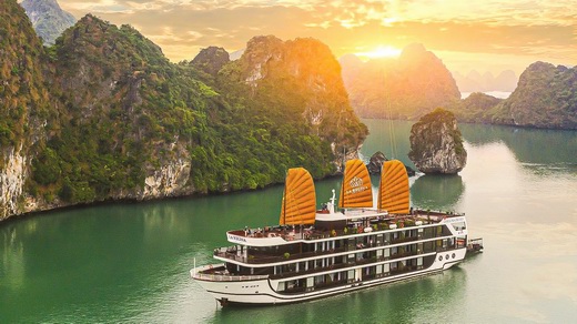 Booking Halong bay cruises online