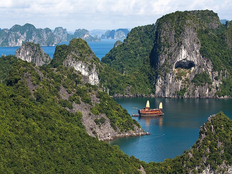 halong124.jpg